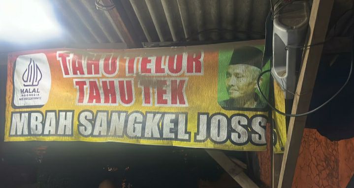 Tahu Tek & Tahu Telor Mbah Sangkel Joss: Ikon Kuliner Legendaris di Raya Pohjejer Gondang, Jalan Pacet Mojokerto